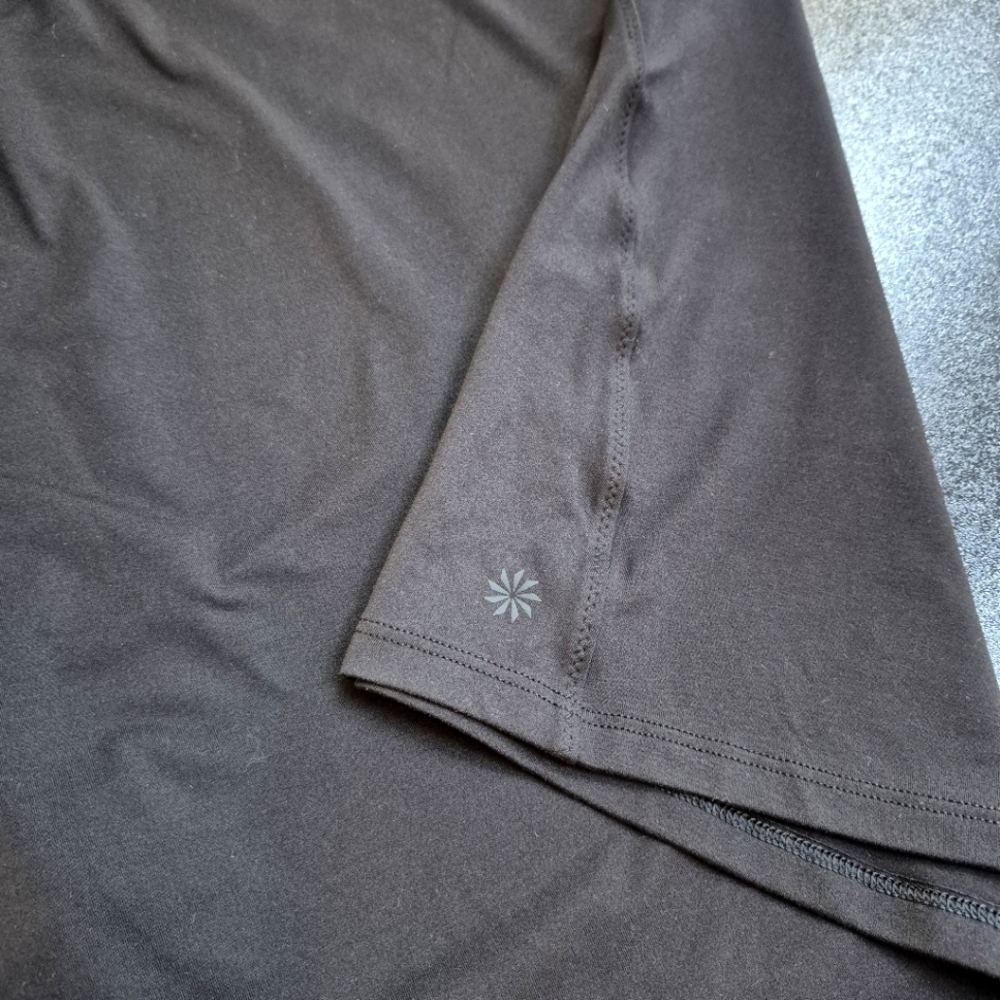 Athleta Limitless Short Sleeve T-Shirt - Size L - Picture 7 of 11